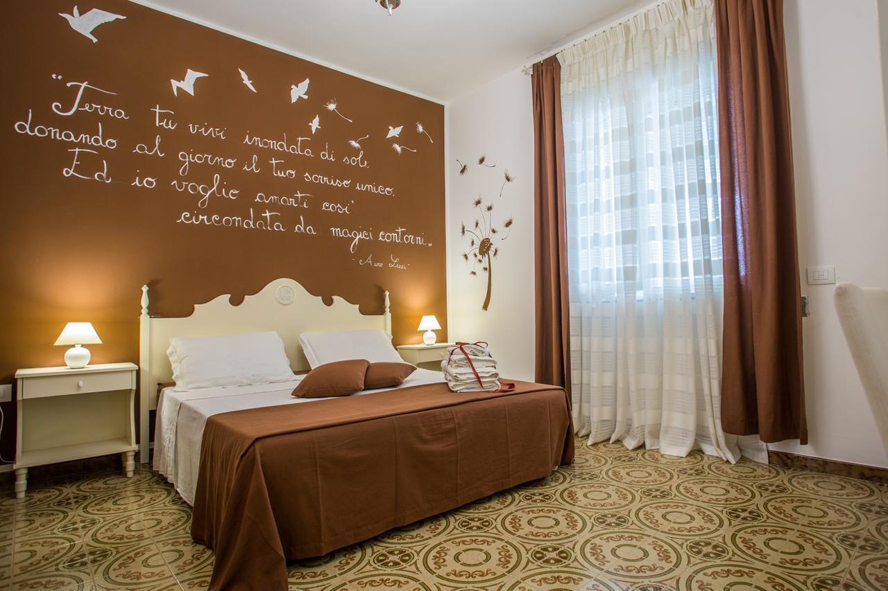 Bed and Breakfast Casa Poesia Торре-Сан-Джованни-Удженто Экстерьер фото